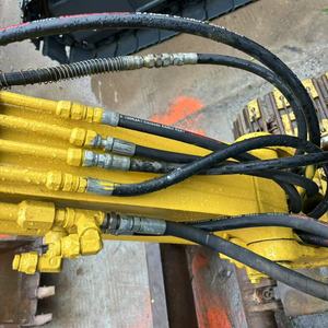 รถขุดไฮดรอลิกแบบตีนตะขาบ Komatsu 30 มือสองคุณภาพสูง - Product Image 5