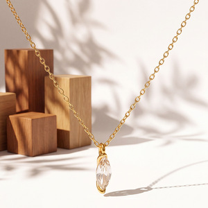 Nouveau <span class=keywords><strong>collier</strong></span> pendentif YEHHY en zircon œil de cheval goutte d'eau <span class=keywords><strong>pour</strong></span> femme, chaîne de clavicule de luxe léger et haut de gamme <span class=keywords><strong>pour</strong></span> le quotidien - Product Image 2