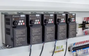 אוטומטי ריסוס מכונת UV ציפוי מכונת עבור ריהוט במפעל