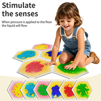 Dalles sensorielles liquides hexagonales en PVC résistantes aux rayures, combinables librement, tapis créatif pour parcs d'attractions familiaux, revêtement de sol pour enfants de 3 à 12 ans