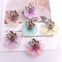 Aksesoris Resin Bunga Daisy Kupu-kupu Gradasi Grosir, Ornamen Resin DIY, Perhiasan Resin, Liontin Resin untuk Dekorasi