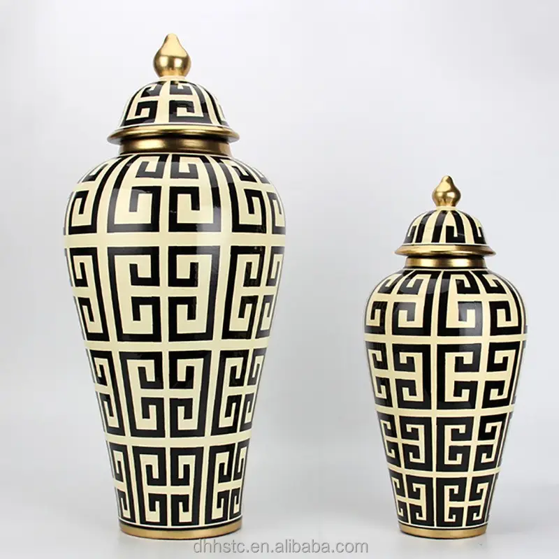 ceramic vase hat-covered jar Traditional Chinese characteristics Represents noble culture
