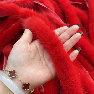 Fornitura all'Ingrosso di Strisce di Pelliccia di Visone Naturale per Uso Fai-da-Te, Bordature in Vera Pelliccia di Visone per Cucire su Abbigliamento - Product Image 3