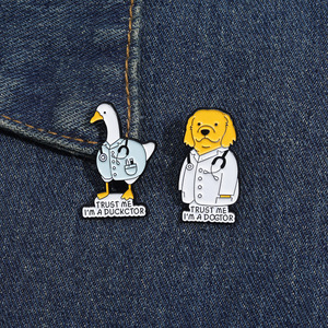 Médico Cão Pato Golden Retriever Broche Set Esmalte Animal Pinos para Scrubs Roupas Lapela Bonito Médico Enfermagem Emblemas Presente - Product Image 2