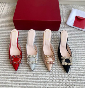 2025 nuevo diseño de lujo de tacón alto zapatilla <span class=keywords><strong>para</strong></span> <span class=keywords><strong>mujeres</strong></span> jóvenes mejor calidad diapositiva boda moda fiesta verano señoras <span class=keywords><strong>sandalias</strong></span> - Product Image 1