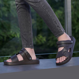 Gran oferta 2024 nuevos hombres planos verano madera blanda antideslizante rodillos Casual conducción al aire libre deportes <span class=keywords><strong>playa</strong></span> zapatillas al por mayor - Product Image 6