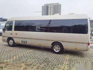 Super propre utilisé To-yo-ta Coaster Bus 30 places <span class=keywords><strong>Mini</strong></span> bus autocars de luxe Autobus d'<span class=keywords><strong>occasion</strong></span> à <span class=keywords><strong>vendre</strong></span> pour passagers - Product Image 3