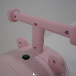 Trottinette pour enfants YingLun avec lumières LED, quatre <span class=keywords><strong>roues</strong></span> silencieuses, design de dessin animé, jouet à pousser en plastique, cadeau d'anniversaire unisexe XTYL-110 - Product Image 3