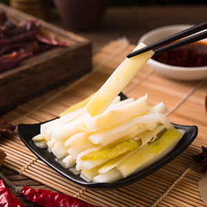 Fournisseur OEM de Snacks Personnalisés aux Saveurs de Piments Sauvages et de Légumes Marinés (Bambou) - Product Image 6