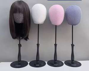 Nouvelle conception, tête de mannequin colorée avec diamants en pâte, support pour l'affichage de chapeaux et de perruques, bloc de tête de mannequin avec base métallique rétractable - Product Image 1