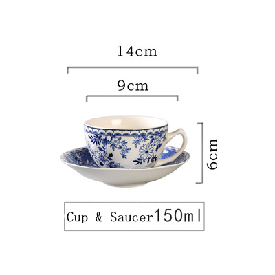 Taza y platillo blanco