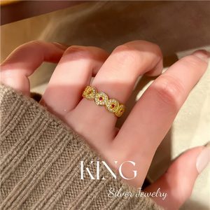 King Silver Jewelry Lucky Hand Ring Set Pave Setting Flower Design Women's Fashion Ring Gift - Product Image 4