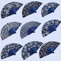 Éventail artisanal en satin de soie de 15 pouces avec logo personnalisé, motif floral bleu, cadre en bambou poli, idéal pour la danse et la photographie