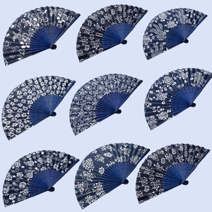 Abanico de Seda Satinada de 15 Pulgadas con Logotipo Personalizado para Danza y Fotografí<span class=keywords><strong>a</strong></span>, Diseño Floral Azul con Marco de Bambú Pulido - Product Image 3