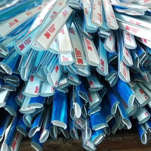 Rivestimento per fascia di bordo cromato con profilo di cinturino in plastica flessibile per <span class=keywords><strong>mobili</strong></span> e tavoli per <span class=keywords><strong>auto</strong></span> - Product Image 4