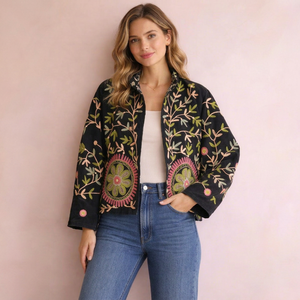 Cardigan de festival oversize, veste Suzani brodée à la main à motifs floraux, vêtement d'extérieur bohème d'inspiration vintage, manteau d'hiver artisanal et distinctif - Product Image 1