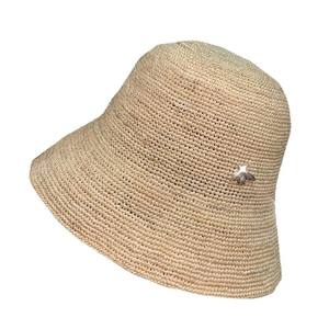 Chapeau Bob en Raphia Fait Main Rayé pour Femme – Protection Solaire Tendance avec Décoration Métallique Chic - Product Image 5