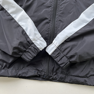 Tùy Chỉnh Sản Xuất Chắp Vá Thêu Chạy Bộ Phù Hợp Với 100% Polyester Zip up Áo Khoác Và Nylon Quần Theo Dõi Phù Hợp Với Áo Gió Bộ - Product Image 5