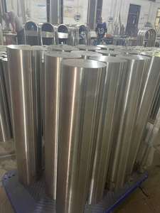 Ограждающий столбик из нержавеющей стали с замком для контроля доступа и безопасности дорожного движения - Product Image 4