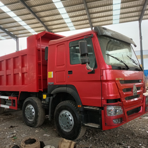 Camion à benne basculante Dongfeng HOWO d'occasion 8x4 à roues motrices diesel Boîte de vitesses manuelle FAST Euro 2 Weichai Left Segment Heavy Truck 31-40T Load - Product Image 1