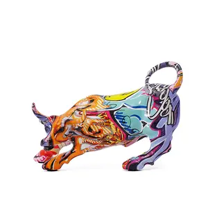 Modern Animal Art Sculpture Ornaments Wall Street Bull Sculpture Resin Wall Street Bull Statue