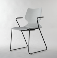 Chaise de bureau exécutive en acier robuste conforme à la norme EN16139, capacité de 150 kg, design ergonomique, empilable, style contemporain