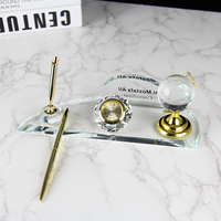 Porte-stylo de table de bureau en cristal personnalisé de luxe avec horloge support de globe en cristal décoration de bureau de bureau