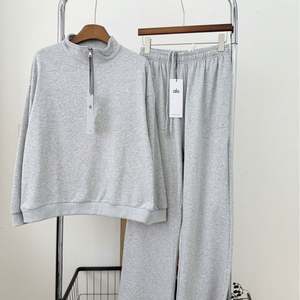 Ensemble de survêtement décontracté pour homme, col montant, demi-zip, idéal pour la course et le sport en extérieur – Collection Automne - Product Image 2