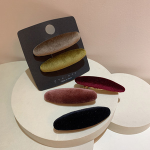 Französische Retro High-End Haar klauen Elegante junge Dame gebrochenes Haar Pony <span class=keywords><strong>Clips</strong></span> einfarbig Samt oval Schwamm Brot Haar Krallen - Product Image 4