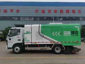 Camion balayeuse intégrée Dongfeng Dolica 6m³ pour nettoyage humide et sec avec fonction d'aspiration - Product Image 2