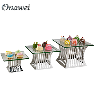 ขาตั้งเค้ก 3 ชั้น สแตนเลสแบบตอกลาย สำหรับร้านอาหารหรูหรา ออนวาเวย์ ดีลักซ์ ใช้สำหรับจัด<span class=keywords><strong>บุฟเฟ่ต์</strong></span> โชว์อาหาร และเสิร์ฟน้ำชายามบ่าย - Product Image 3