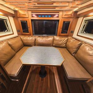 <span class=keywords><strong>Camping</strong></span>-<span class=keywords><strong>car</strong></span> de luxe tout-terrain pour voyages et aventures en plein air, Sitrak 4x4 350HP LHD/RHD, <span class=keywords><strong>camping</strong></span>-<span class=keywords><strong>car</strong></span> <span class=keywords><strong>à</strong></span> double toit personnalisé, autres camions - Product Image 6