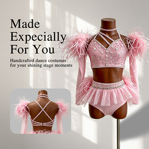 Traje de Baile de Lujo con Plumas Rosas y Pedrería, Top Halter Cruzado en la Espalda, 2 Piezas, para Actuaciones de Jazz Latino - Product Image 1