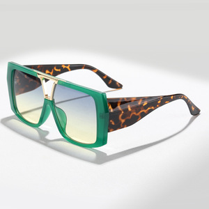 Gafas de Sol Cuadradas Extra Grandes con Doble Puente, Protección UV400, Montura de PC, Polarizadas, Ideales para Conducir, Viajar y Moda - Product Image 1