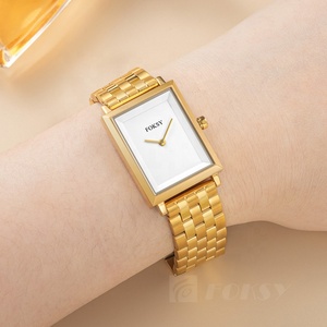 <span class=keywords><strong>Orologio</strong></span> da Polso Sottile OEM in <span class=keywords><strong>Oro</strong></span>, Montre Luxe Femme con Quadrante Quadrato, <span class=keywords><strong>Orologio</strong></span> al Quarzo di Lusso per Donne dal Design Classico - Product Image 5