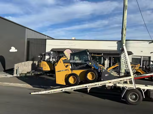 Mini chargeur <span class=keywords><strong>petit</strong></span> chargeur frontal chargeuse compacte avec XC7-SR07 de fixation de pelle rétro avec capacité de godet de 0,4 m ³ - Product Image 5