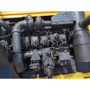 Excavatrice sur chenilles Komatsu PC400 de 40 tonnes d'occasion avec vannes hydrauliques Kawasaki, capacité de la benne de 1,7 m, modèle 2022 - Product Image 6