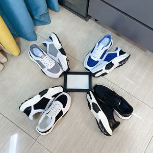 Zapatillas Casuales con Logotipo de Diseñador de Moda 2026, Transpirables, con Malla, Parte Superior de Cuero Genuino, Entresuela de Goma, Ligeras para Caminar - Product Image 1