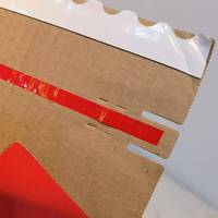 Boîtes postales à verrouillage rapide avec logo personnalisé avec bandes adhésives et bande de déchirure en carton ondulé pliable et gratuit pour expédition