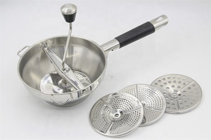 <span class=keywords><strong>Moulin</strong></span> de cuisine en acier inoxydable avec 3 tailles de broyage pour écraser râper les fruits et <span class=keywords><strong>légumes</strong></span> manche en caoutchouc de silicone - Product Image 2