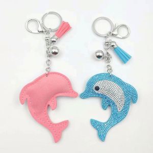 Porte-clés Dauphin Bicolore en Strass et Tissu Velours, Breloque de Sac à Suspendre pour Clés, Sac à Main, Cadeau – Vente en Gros - Product Image 5