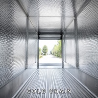 Film bulle d'isolation thermique écologique moderne avec R4.0 et protection solaire pour atelier préfabriqué en structure acier