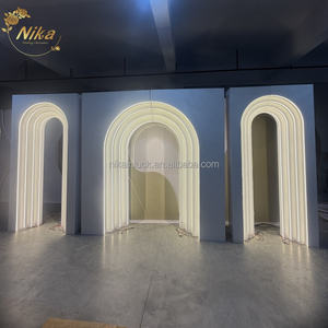 NIKA Décoration de toile de fond blanche en PVC de haute qualité avec lustre, arche murale 3D en acrylique décalée pour <span class=keywords><strong>mariage</strong></span> - Product Image 5