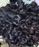 Mèches de cheveux indiens bouclés bruts, Cheveux humains vietnamiens bruts, Perruque de cheveux humains vierges bruts, Extensions de cheveux humains bruts, Cheveux de donneur bruts