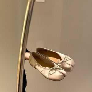 Zapatos Planos de Satén Estilo Bailarina con Punta Separada para Mujer, Novedad Primavera/Verano 2026, Zapatos Bajos con Punta Abierta - Product Image 2