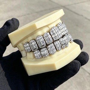 Grillz de Diamantes Moissanite Más Vendidos, Accesorio de Joyería Personalizado con Artesanía Superior para un Estilo Moderno, Disponible para la Venta - Product Image 5