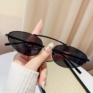 Retro-Style Metal Frame Cat Eye <b>Sunglasses</b> UV400 Protection Unisex Outings Cycling Driving Stage Parties - Product Image 1