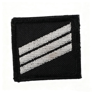 Écusson brodé de <span class=keywords><strong>gendarmerie</strong></span> de qualité créative avec logo personnalisé Écusson tactique de haute qualité à repasser pour sac à dos - Product Image 1