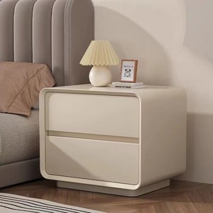 โต๊ะข้างเตียงสีครีมทันสมัยพร้อมลิ้นชัก 2 ช่องสำหรับเก็บของในห้องนอน - Product Image 1