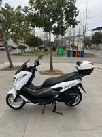 Motocicleta Usada Majesty Cruiser, Scooter a Gasolina, Motor de un Solo Cilindro, Ideal para Viajes Largos